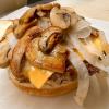 Cheeseburger w/fried onions & Mushrooms